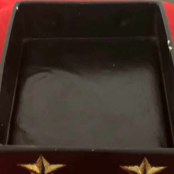 Italian Vintage Ceramic Box. It is black with gold accents and scrolled top. - Picture 6 of 11